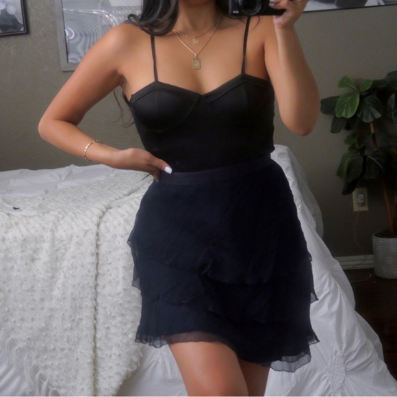 L’AGENCE Navy Silk Ruffle Skirt - Picture 5 of 14